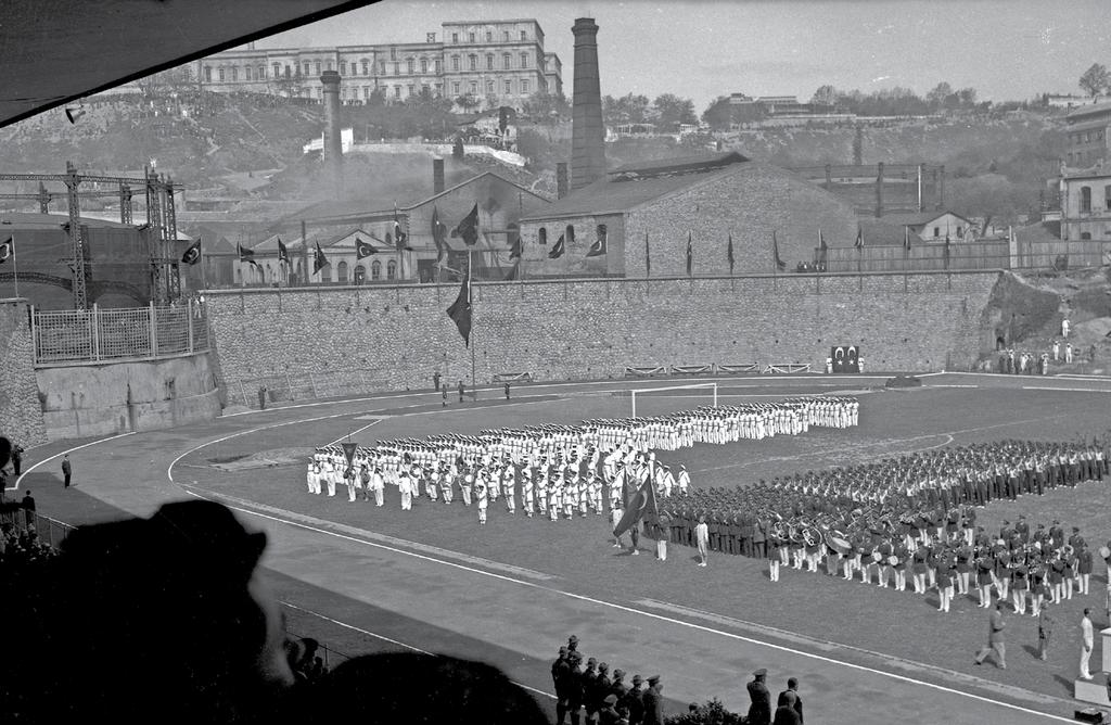 O gün alınan 3-1 lik galibiyet, tüm dünya basınını hayretlere düşürmüştü. Yenilmez armada 1950 lerde ikinci kez boyun eğmişti.