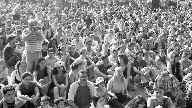 18-31 Temmuz 2003 16 13 Kitleler adeta bir ayna gibi kendi gerçekli imizi bizim yüzümüze çarpt Do ru yolda sebatla ilerleyelim.