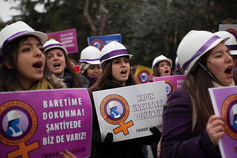 ayrımcılığa uğrayan gruba yönelik olmaktan çok toplumun bütününe yönelik bir sorun olduğu göz önünde bulundurularak mücadele edilmelidir. Bu nedenlerle TMMOB 1.