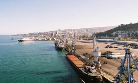 Trabzon Limanı Ana Mendirek Boyu (m) 1135 Tali Mendirek Boyu (m) 330 Giri! Geni!