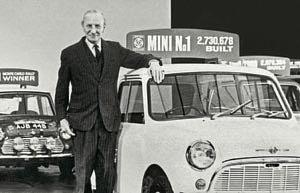 Özellikle de otomobil yarışı uzmanı John Cooper tarafından Klasik Mini'nin motor sporlarına uygunluğu fark edildikten sonra.