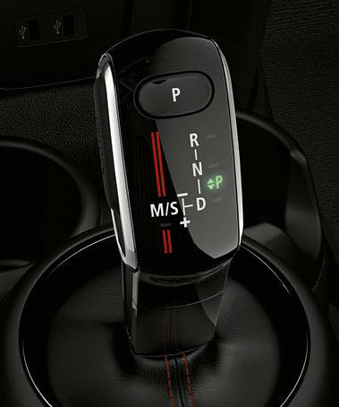 Resimde 22,4 cm/8,8" ekranlı MINI Connected Navigation Plus görülmektedir. MINI 5 Kapı. MINI 5 Kapı nın arka bölümü 3 koltukla donatılmıştır.