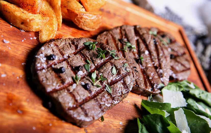 Steak T Bone IZGARA BONFİLE DİLİMLERİ Izgara Bonfile Dilimleri, Domatesli Roka Salatası,