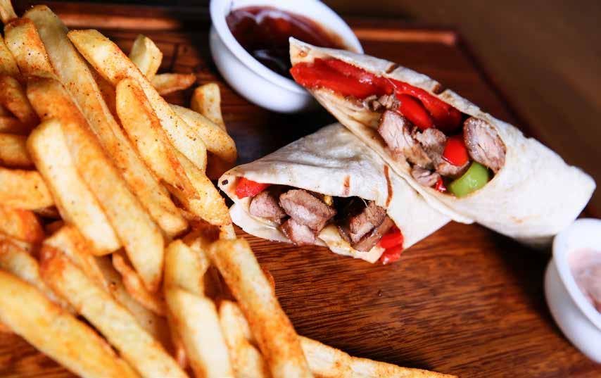 Wrap (dürüm) ETLİ WRAP Tortilla Ekmeği Arasına Acı Biber Mix, Sotelenmiş Et Parçaları, Kaşar Peyniri, Cheddar Peyniri, Parmak Patates, Akdeniz Yeşilliği Quesadilla 32.00 ETLİ QUESADILLA 33.