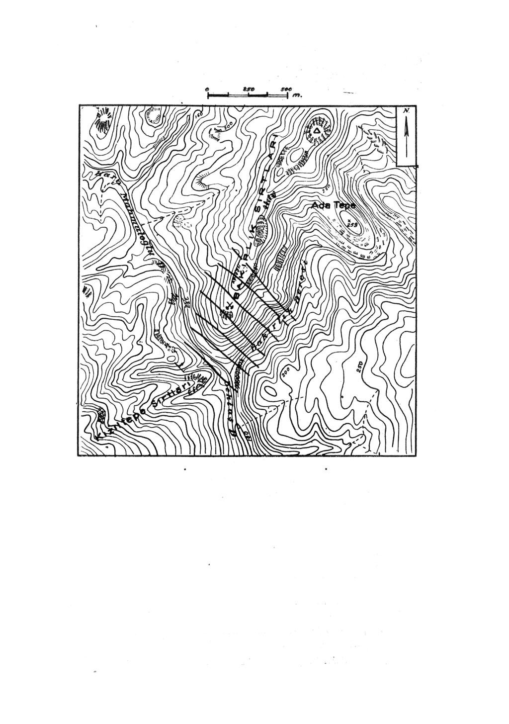 4 Şekil 2» Karahayıt (Âyassmant - Altınova) magnetıt yatağının ekay istikametini gösterir harta Fig» 2 «Carte de la direction cpécaillement du minerai de magnetite de la région de Karahayit (Ayazmant