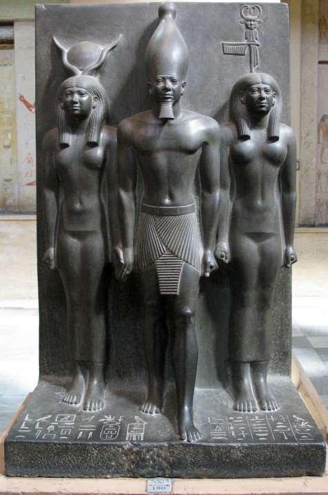 Firavun Menkaure İki Tanrıça Arasında