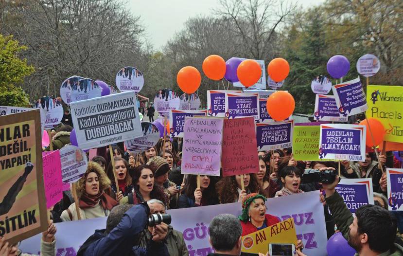 TMMOB den BASKILARA, SAVAŞ VE SİNDİRME POLİTİKALARINA, ERKEK ŞİDDETİNE KARŞI MÜCADELEMİZ SÜRÜYOR, SÜRECEK! TMMOB Kadın Çalışma Grubu 8 Mart Dünya Kadınlar Günü dolayısıyla bir basın açıklaması yaptı.