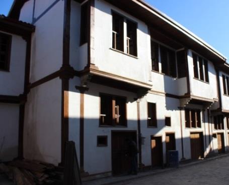 Emine Bayır Evi İç Mekan İç mekan oldukça sade olarak yapılmıştır.