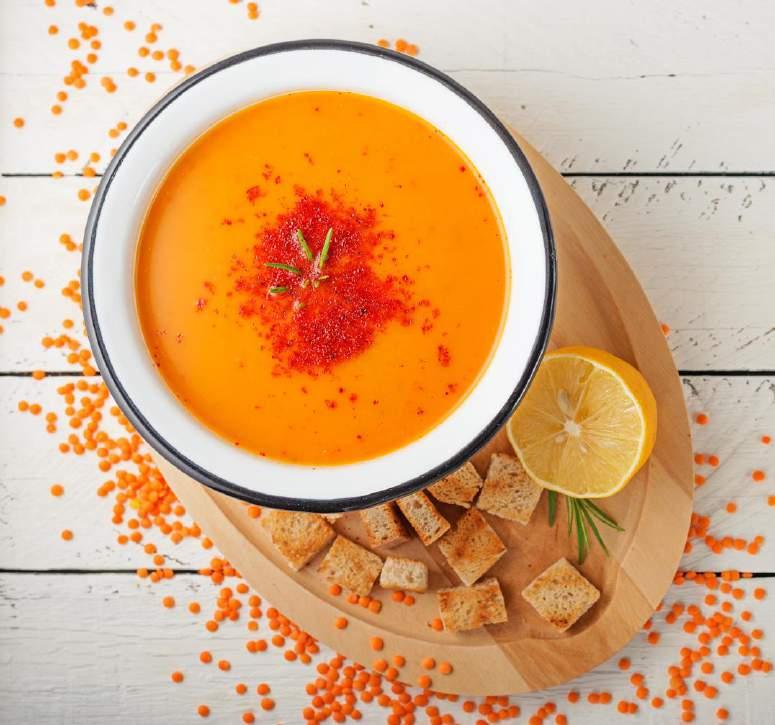 Mercimek Çorbası --- Çorba «Soup» Programı--- 5 Kişilik Hazırlama süresi: 10 dk Pişirme süresi: 30 dk 180 gr kırmızı mercimek 80 gr soğan 1 diş sarımsak 50 g havuç 10 gr