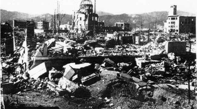 46 Resim 4.6: Hiroşima daki nükleer patlamadan sonraki enkaz Kalıntı etkiler (radyoaktif serpinti): Patlamadan 30-60 dakika sonra başlar.
