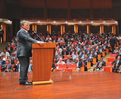 CUMHURBAŞKANI GÜL: SANAYİSİ GÜÇLÜ OLMAYAN ÜLKE BÜYÜK BİR ÜLKE OLAMAZ Cumhurbaşkanı Abdullah Gül, Türkiye de sanayicilerin azaldığını gördüğünü dile getirerek, Sanayisi güçlü olmayan ülke büyük bir