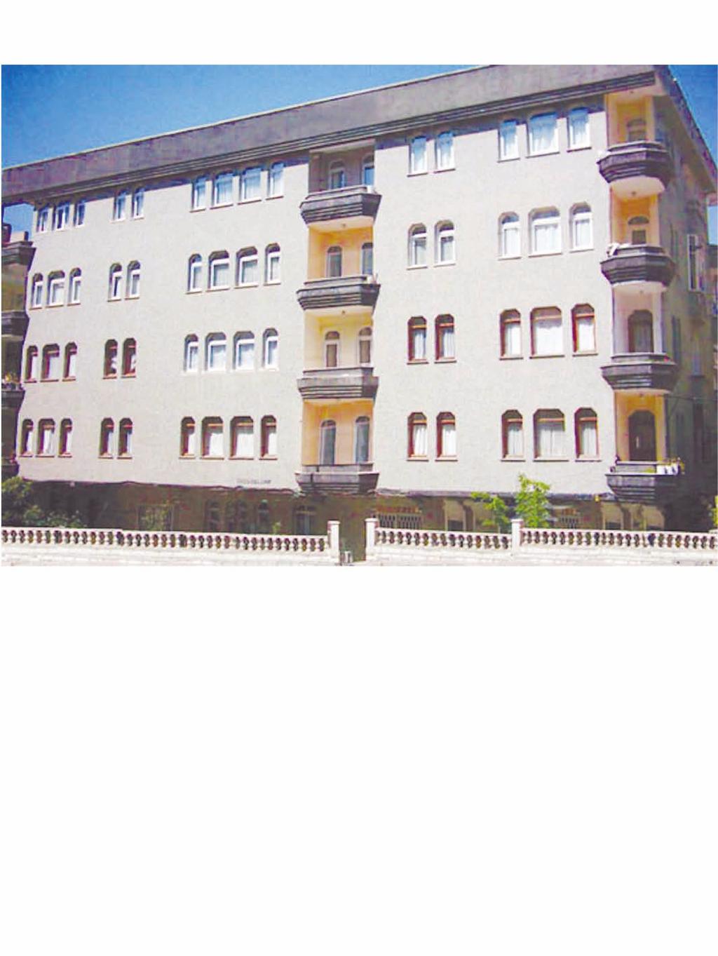 Gözüoğlu Apartmanı / Gözüoğlu Apartment Building ASDEM YAPI ASDEM CONSTRUCTION Proje Açıklaması: 1995 yılında 540 m 2 arsa üzerinde 12 normal daire ve 3 dubleks daireden oluşan toplam 15 daire inşa