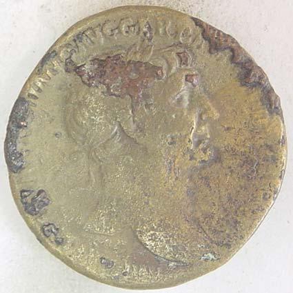 108 Env. No : 1394 Malzemesi : Bronz Çap : 3,25 cm Ağr.