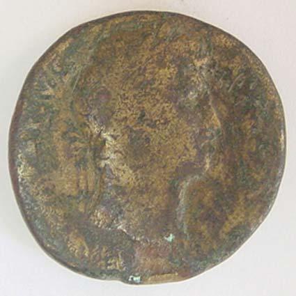 121 Env. No : 3594 Malzemesi : Bronz Çap : 3,1 cm Ağr.