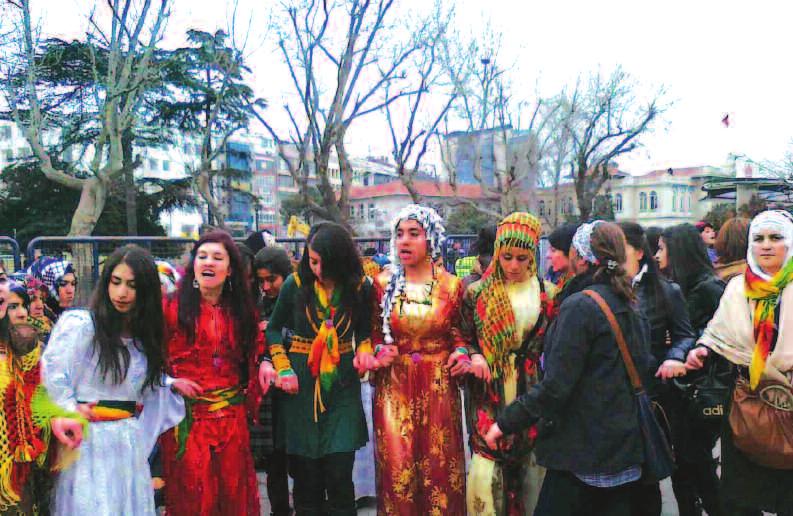 2 DEVAM 8 MART TA KÜRT KADINLARI Nuray Bayındır 8 Mart ın heyecanı şubat ortalarından itibaren başlar.