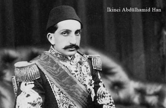 Yunan Kraliyet ailesinden Michel de Grèce'in, Fransa'da yayınlanan ve Batı'yı ayağa kaldıran romanı Son Sultan, Avrupalıların Kızıl Sultan diye yaftaladıkları Sultan İkinci Abdülhamid Han'ın hayatını