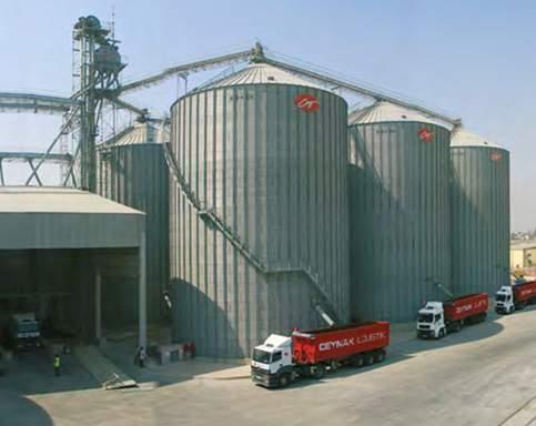Aynı anda 4 farklı ürünün alımına uygun manipülasyon özelliği olan tahıl siloları 15.000 ton/gün yükleme boşaltma kapasitesi ile gemi yükleme ve boşaltmalarında önemli avantajlar sağlamaktadır.
