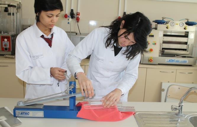 Sürtünme Haslığı Testi Uygulaması Dijital pipetleme işlemi