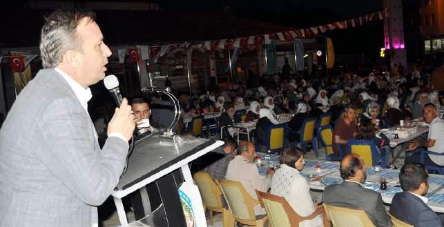 13 HAZÝRAN 2018 ÇARÞAMBA 4 AK Parti Çorum Milletvekili Ahmet Sami Ceylan, Ortaköy Belediyesi tarafýndan düzenlenen iftar programýna katýldý.