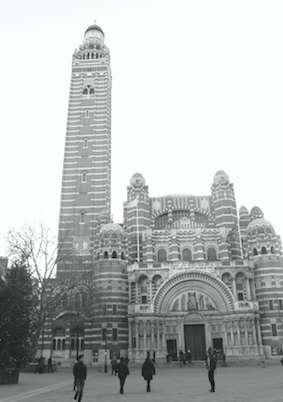 Bu katedralin cephesindeki tuğla ve taş işçiliğinde Fransa daki yapılarda da uygulanan Romanesk özellikler dikkat çekmektedir. a b Görsel 6a-b. Westminister Katedrali, Londra, plan, (http://etc.usf.
