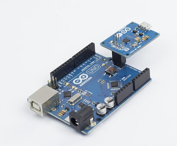 Arduino UNO USB üzerinden programlanabileceği gibi ICSP (In-Circuit Serial Programming) üzerinden de programlanabilir.