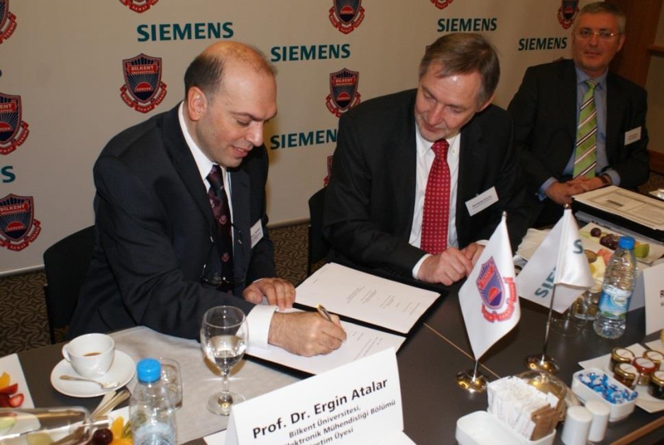UMRAM ın Hikayesi 2009 Bilkent Cyberpark da kuruluş 3000m2 alan Türkiye nin ilk 3 tesla MR görüntüleme cihazı Siemens ile yapılan anlaşma Cihazın bütün yazılım ve donanıma ulaşım En son gelişmiş