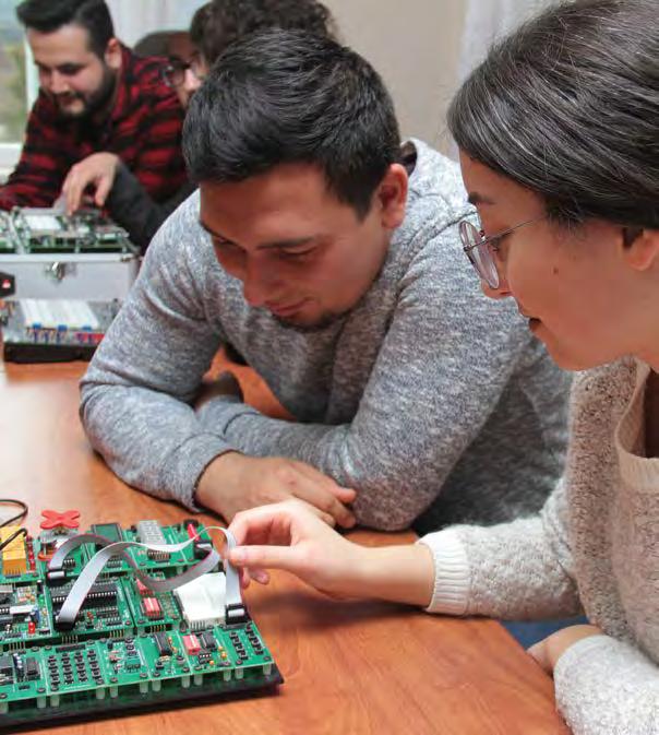 Bölümün Tanıtımı Elektronik ve Otomasyon Bölümü Mekatronik Programı Temel Yeterlilik Testi Puan Türü --------------------------- Mekatronik, endüstriyel otomasyon amacıyla kontrol sistemleri