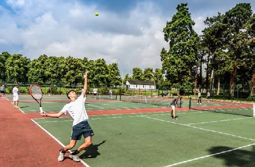 etworth Tenis Kampı + İngilizce Surrey Arsenal Futbol Kampı + İngilizce nin güneyindeki West Sussex-etworth da bulunan Seaford College, binaları ve bahçesi ile 165 hektarlık bir alanı kaplamaktadır.