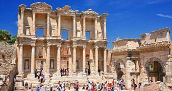 İzmir de Bergama Antik Kenti, Denizli Pamukkale de Hierapolis Antik Kenti, Antalya da Phaselis, Perge, Aspendos, Side antik kentleri, Nevşehir de Kapadokya ve Ihlara vadisinde Hıristiyanlığın ilk