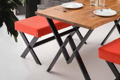 Natura Table L135 W8O H77 Solid wood tabletop with 3Omm thickness.