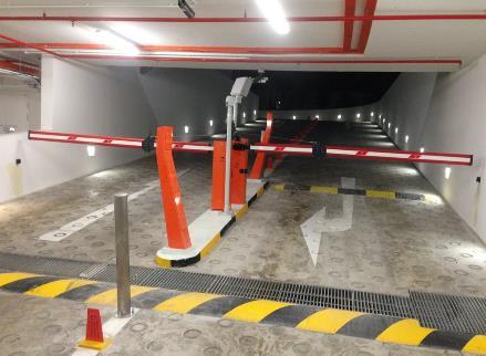 kapalı, yol kenarı Otopark ço zümleri