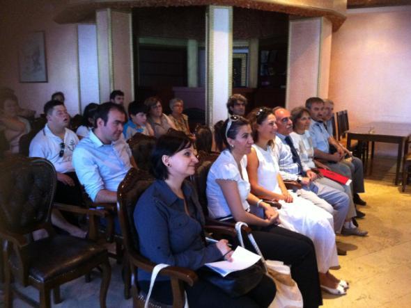 7.5. 25 HAZİRAN 2012 PROJE KAPANIŞ DEĞERLENDİRME TOPLANTISI Proje çıktılarının, ortaklar ve kamuoyu ile paylaşımının hedeflendiği kapanış ve değerlendirme toplantısı 25 Haziran 2012 günü Beşiktaş