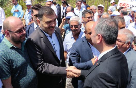 Adalet Bakanı İlçemizi ziyaret etti Çeşitli temaslarda bulunmak üzere Gaziantep e gelen Adalet Bakanı Abdulhamit Gül ve beraberindeki heyet ilçemizi ziyaret etti.