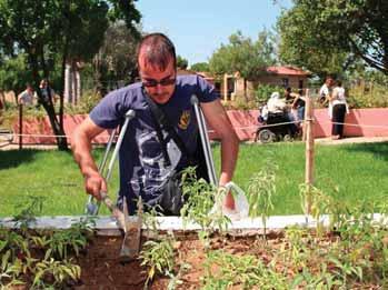 Etap Yaz ( 13 Mays ) lçe snrlar içerisinde yaayan engelli vatandalar tarmla buluturmak amacyla hayata geçirilen Engelsiz Hobi Bahçeleri projesinin ikinci etab