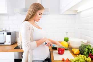 Hamilelik sınırsız yemek yeme dönemi değildir, kaliteli ve dengeli beslenme hem rahat bir gebelik süreci hem de sağlıklı bir doğumu sağlar.