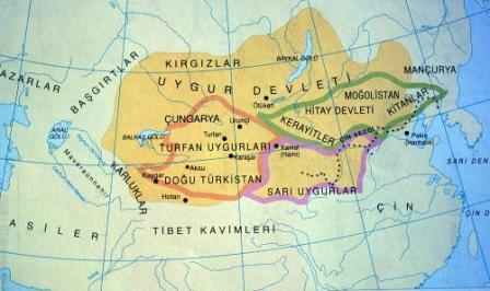 UYGURLARDA EĞİTİM (M. S 745-840) Uygurlar kentli toplumdur. Maniheizm dinini benimsemişlerdir. Önceki devletlerden farklı olarak diğer toplumlara da açılmışlardır.