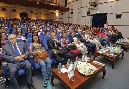 Dönem İçin Öneriler isimli konu başlığı ile konuşmacı olarak katıldığı panele, İzmir de otizm üzerine eğitim veren okulların öğretmenleri, rehberlik araştırma merkezi çalışanları, liselerin ilgili