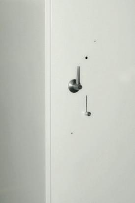 ile) 25mm DIN sistemine göre çelik çerçeve şasi Çift cidarlı ön kapı, arka ve yan paneller - Dış kaplama: 1.