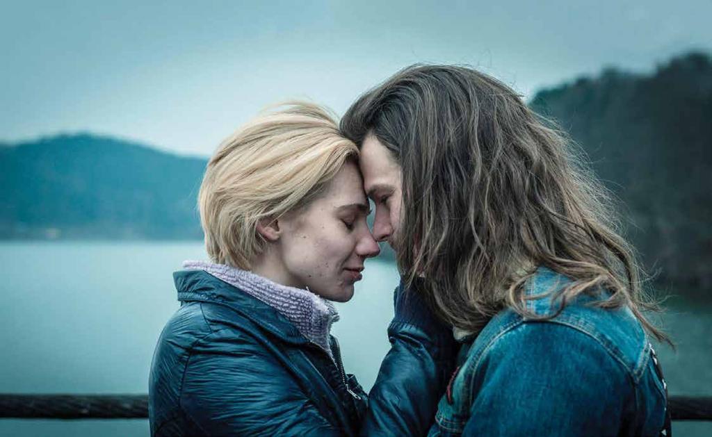 Başka Sinema YÜZ MUG 23 EKİM SALI OCTOBER 23, TUESDAY MAVA TV STÜDYO MAVA TV STUDIO Beden le En İyi Yönetmen ödülünü kazandığı Berlin Film Festivali nden Yüz filmiyle Jüri Büyük Ödülü alan Polonyalı