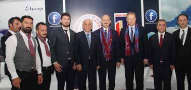 Trabzon Valisi Yücel Yavuz, Borsamız Meclis Üyeleri ve TTSO Meclis Başkanı Şadan Eren ile birlikte fındık dağıtımı yapan Bakan Soylu nun zaman zaman katılımcılara fındığımıza sahip çıkalım şeklinde