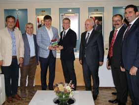 Meclis Başkanı Sebahattin Arslantürk ile Yönetim Kurulu Başkanımız Eyyüp Ergan, beraberlerinde Meclis Üyeleri olduğu