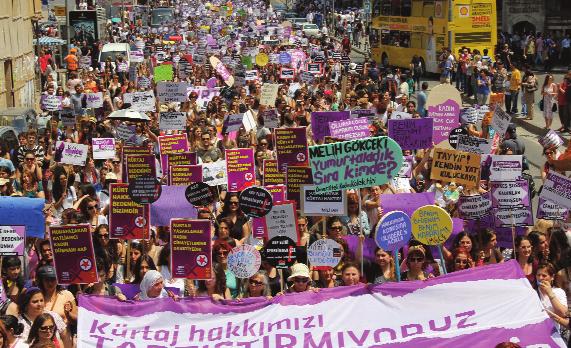 Kürtaj yasak değil, hastaneler niye yapmıyor? Türkiye de 10 haftaya kadar yasal olan kürtajı, Kamu Hastaneleri Birliği ne bağlı pek çok hastane yapmaktan kaçınıyor.