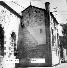 Gaziantep geleneksel şehirsel dokusunda yer alan camilerin morfolojik özelliklerinden olan, biçim, boyut, yapı malzemesi,
