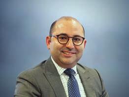 Zaur Gahramanov, 2008 yılının Nisan ayında SOCAR bünyesine katılmış, 2013 yılına kadar SOCAR Trading S.A., İsvicre de CFO görevini yürütmüştür.