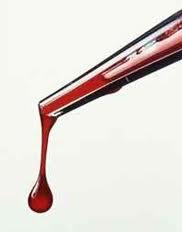 KANIN ÖZELLİKLERİ Rengi: Arteriyel kan eritrosit içinde hemoglobine bağlı oksijenden dolayı parlak kırmızıdır.