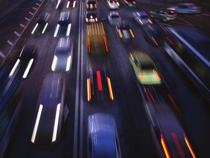 AKILLI ELEKTRONİK DENETLEME Trafik akışının kontrol edilmesi, ulaşımın denetlenmesi ve trafikte düzeni bozan araçlardan kaynaklanabilecek kazaların önlenmesi amacıyla kullanılan sistemlerdir.