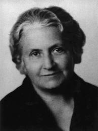 Maria Montessori (1870-1952) belgesel: https://www.youtube.com/watch?