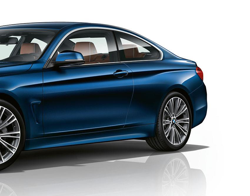 İç tasarımda ise Altın Kahverengi BMW Individual ince tanecikli Merino deri, premium bir görünüm sunar.