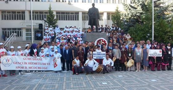 Atatürk anıtına çelenk konulması ve kortej yürüyüşü ile başlayarak 3 gün boyunca devam edecek olan etkinliğin il gününde GTSO tarafından hazırlanan 70