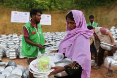Bangladeş ve Myanmar daki 34 bin Arakanlı mülteciye tıbbi yardım ulaştırıldı.